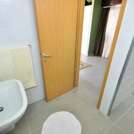 House In With Terrace, Wifi, Washing Machine