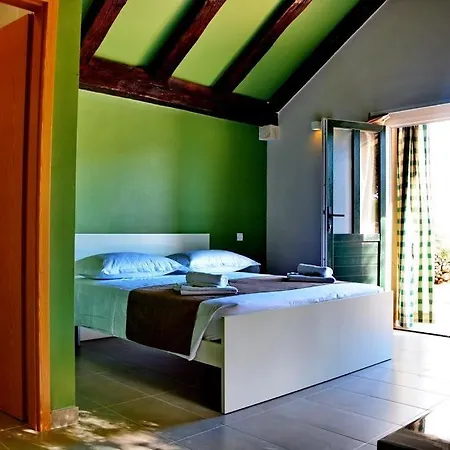 House In With Terrace, Wifi, Washing Machine *
