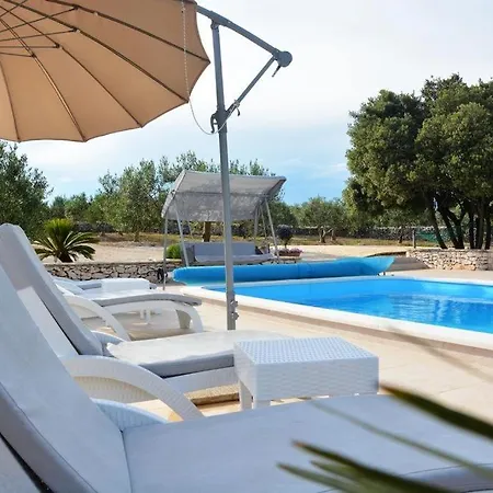 House In With Terrace, Wifi, Washing Machine 펜션 *