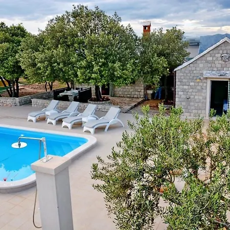 House In With Terrace, Wifi, Washing Machine 펜션